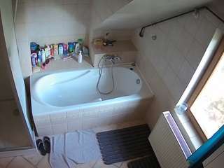 Julmodels Bathroom 2nd Floor-1